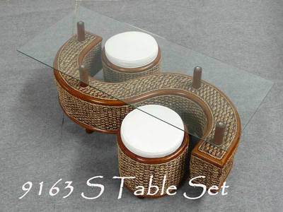 Table Wicker Stool Set