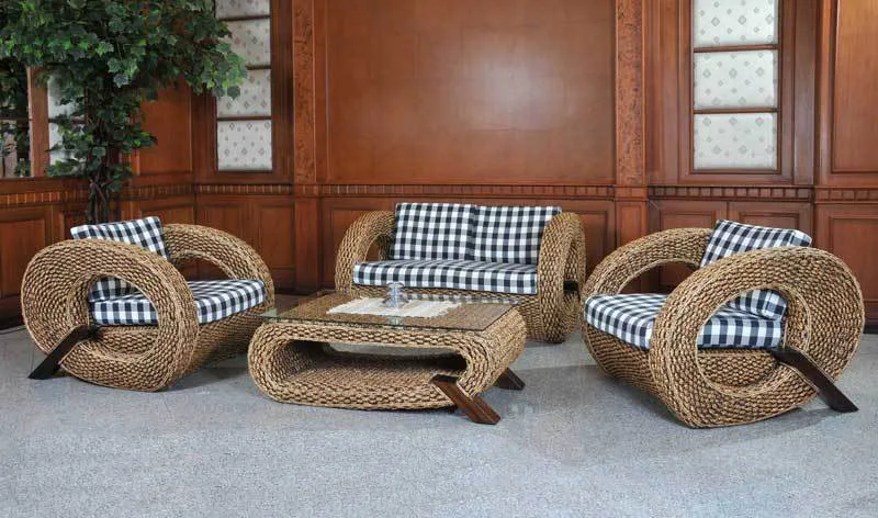 Q Wicker Living to'plami