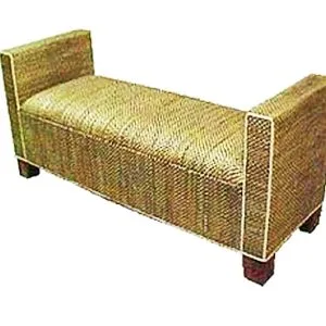 ಜುವೆನಾ ವಿಕರ್ ಬೆಂಚ್