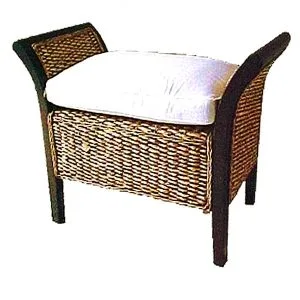 Merpati Wicker Stool