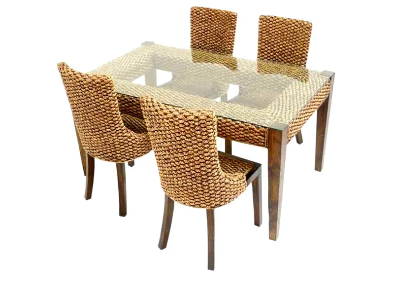 Alona Wicker spisestuesett