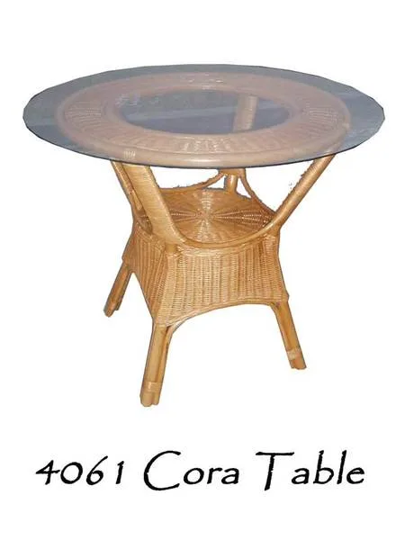 Cora Rattan Runder Tisch