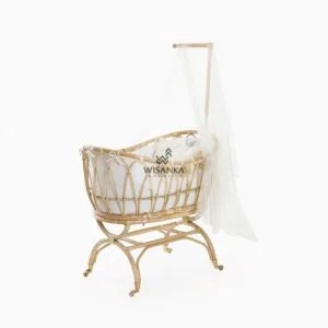 Lomy Rattan Baby Crib