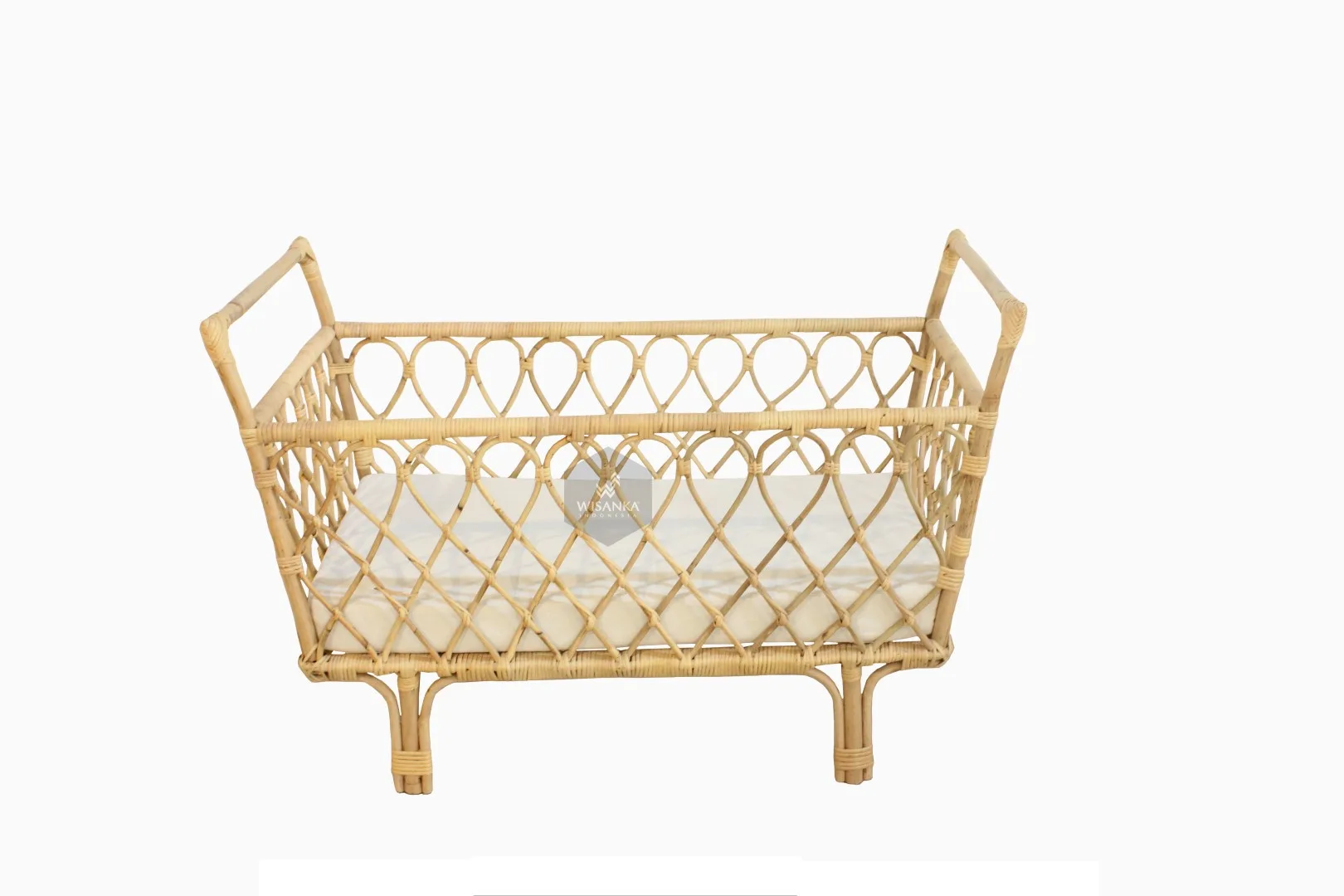 Lily Rattan Baby Crib - Image 2