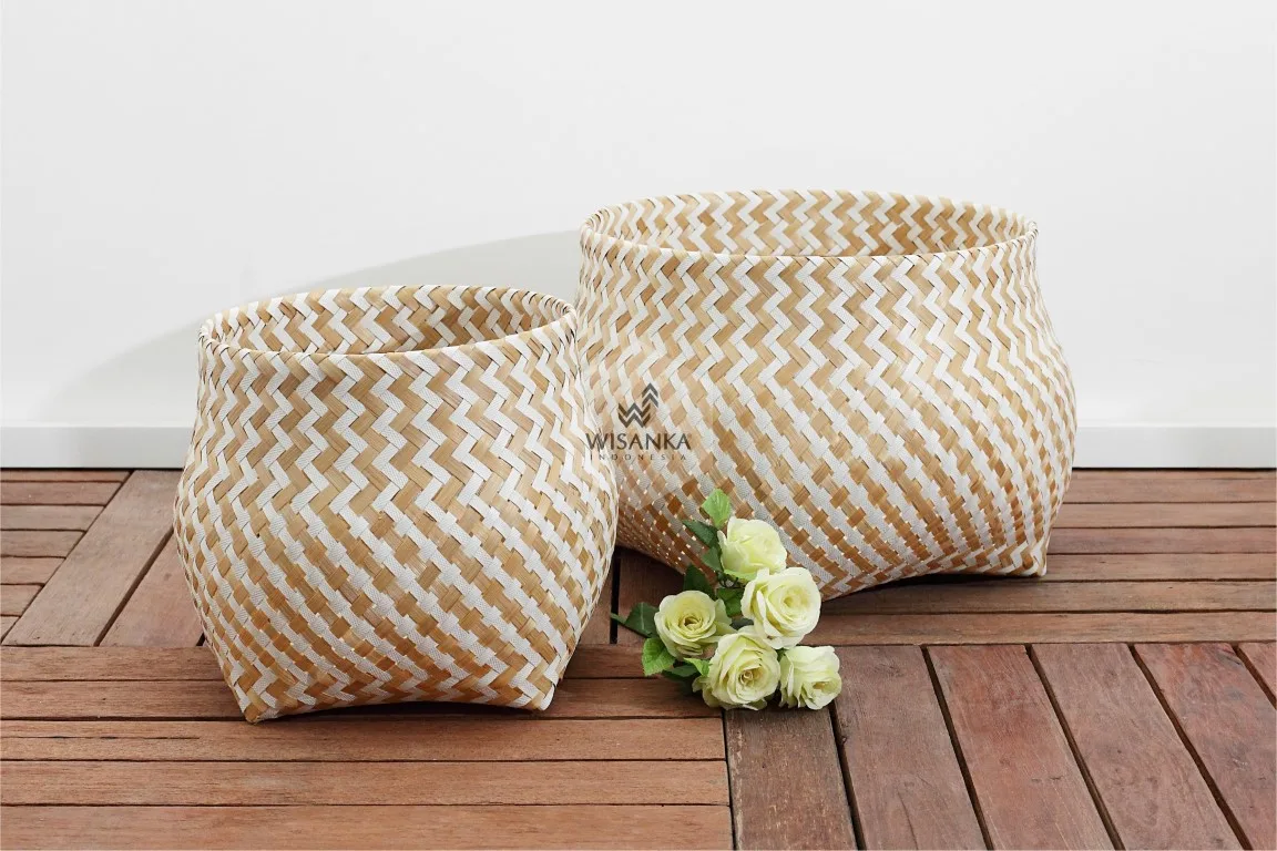 Round Belly Hubs Rattan Basket
