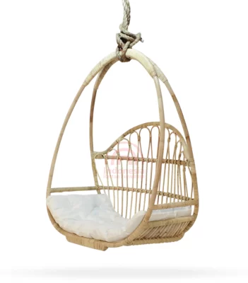 Aida Rattan pendens Cathedra